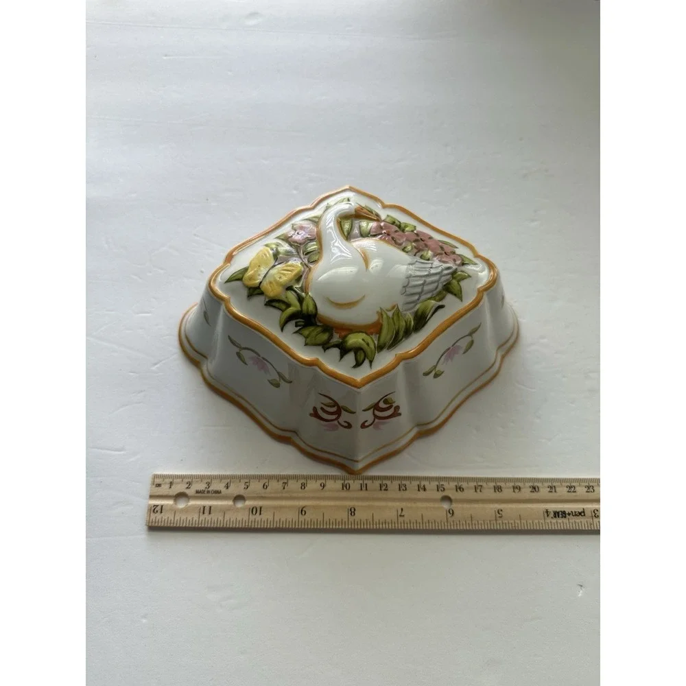 1986 Goose Butterfly Le Cordon Bleu Kitchen Mold Franklin Mint Porcelain Cottage